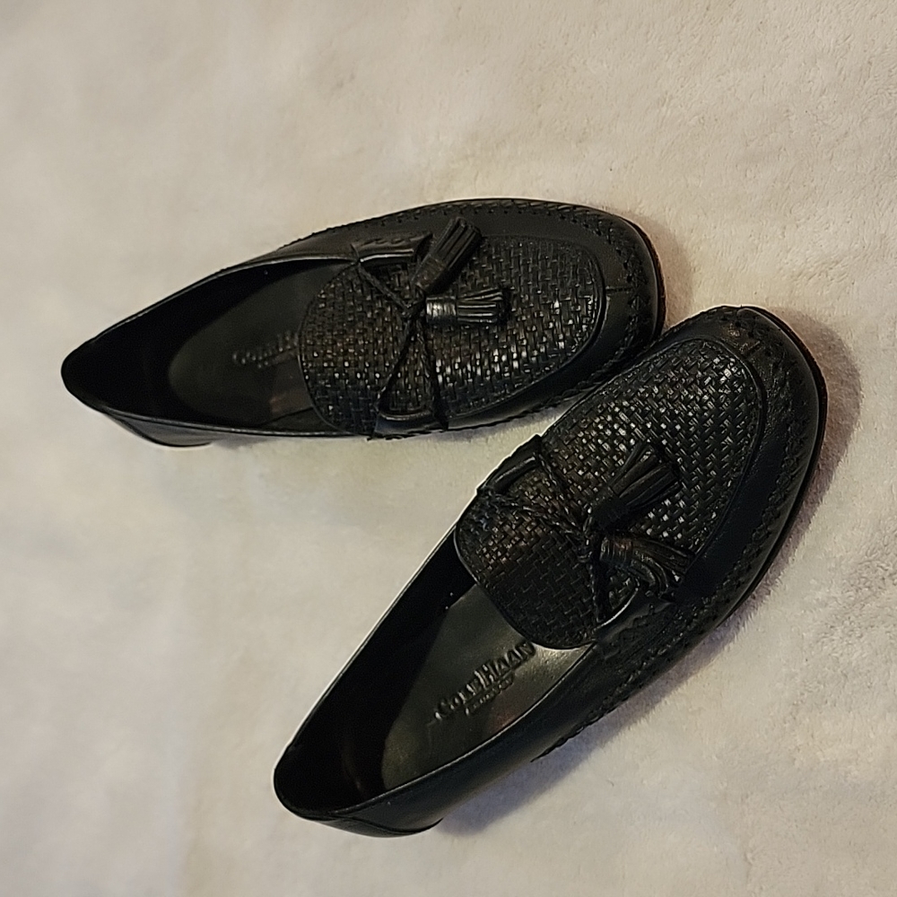 Cole Haan Black Country Loafer with tassels 8B